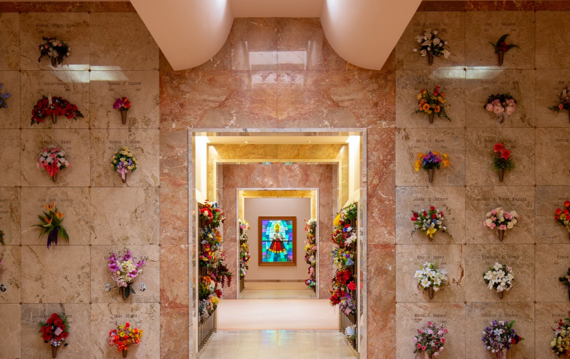 Holy Cross niches